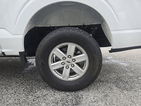 Used 2022 Ford F150 XL w/ Trailer Tow Package image 7