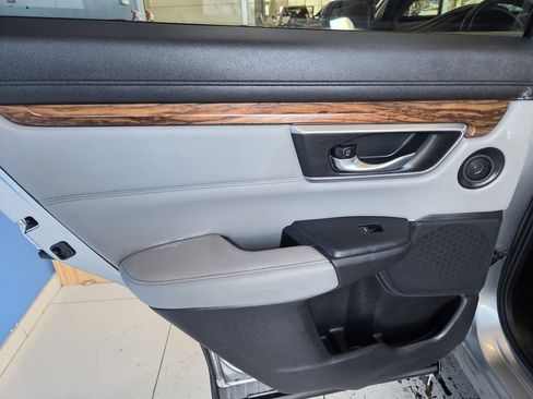 Certified 2018 Honda CR-V Touring image 16