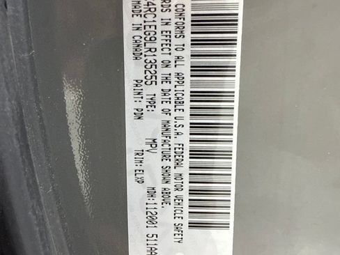Used 2020 Chrysler Pacifica Touring-L Plus FWD image 37