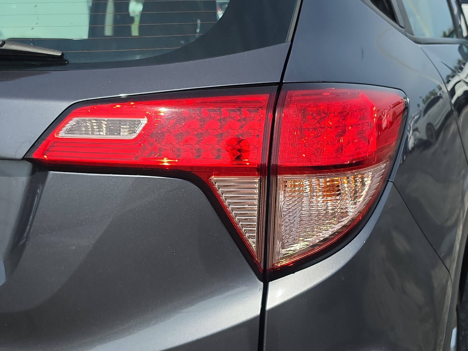 Used 2018 Honda HR-V LX image 7