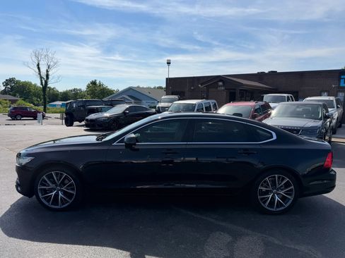 Used 2018 Volvo S90 T5 Momentum w/ Convenience Package FWD image 6
