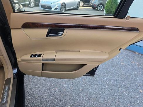 Used 2013 Mercedes-Benz S 550 4MATIC image 16