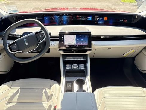 New 2026 Lincoln Nautilus Reserve AWD/4WD image 16