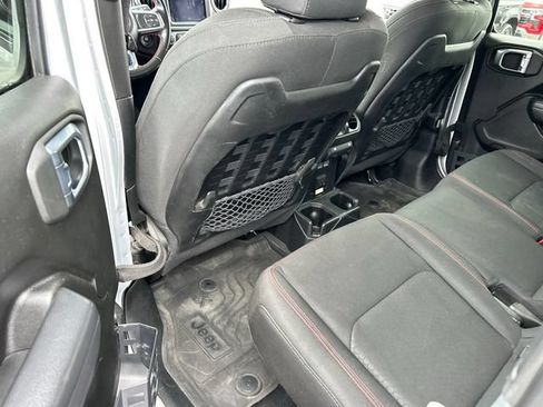 Used 2022 Jeep Gladiator Rubicon w/ Trailer Tow Package AWD/4WD image 10
