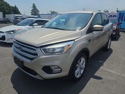 Used 2017 Ford Escape SE w/ SE Cold Weather Package