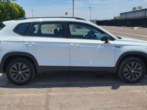 Used 2023 Volkswagen Taos S FWD image 11