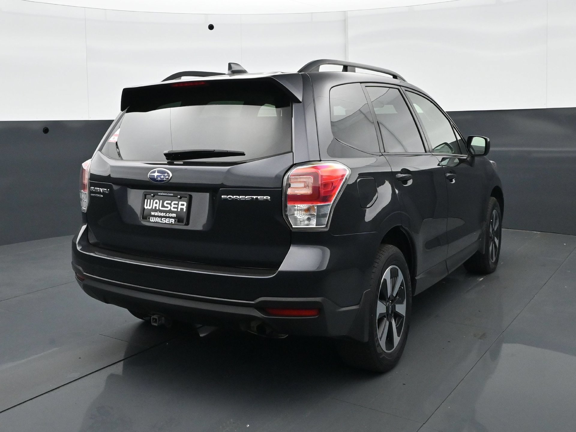 Used 2018 Subaru Forester 2.5i Premium w/ All-Weather Package AWD/4WD image 6
