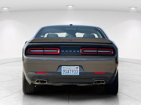 Used 2022 Dodge Challenger GT RWD image 5