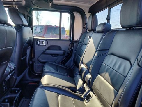 Used 2021 Jeep Gladiator 80th Anniversary AWD/4WD image 32