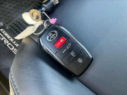 Used 2025 Toyota Corolla Cross AWD Hybrid image 15