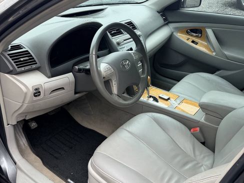 Used 2007 Toyota Camry XLE FWD image 11