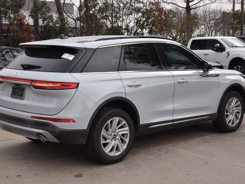 New 2026 Lincoln Corsair Premiere image 6