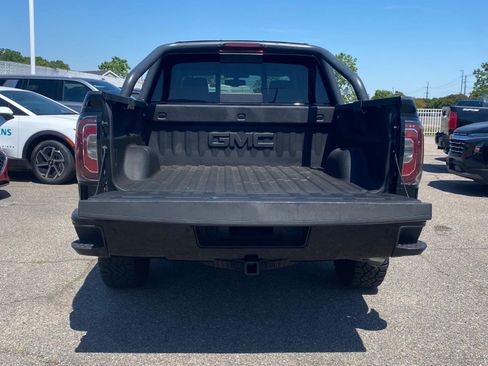 Used 2017 GMC Sierra 1500 SLT w/ All Terrain X Package AWD/4WD image 5