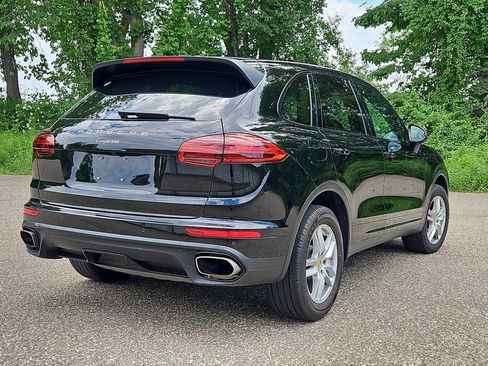 Used 2018 Porsche Cayenne AWD/4WD image 7