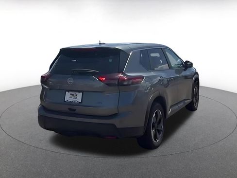 Used 2025 Nissan Rogue SV AWD/4WD image 10