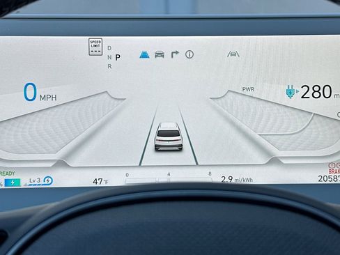 Used 2024 Hyundai Ioniq 5 SE image 30