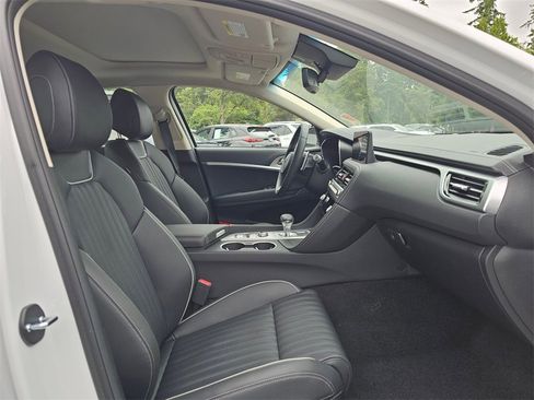 New 2026 Genesis G70 2.5T Prestige image 11