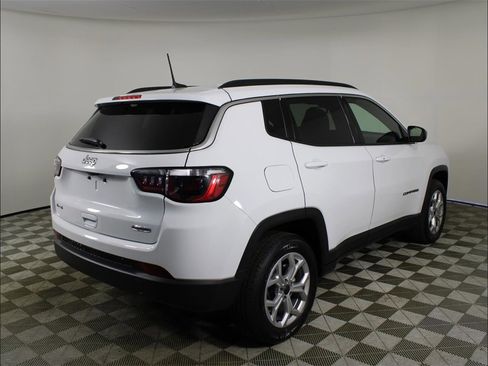 New 2025 Jeep Compass Latitude image 5