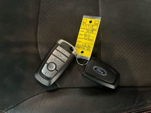 Used 2018 Ford Explorer XLT w/ Equipment Group 202A image 28