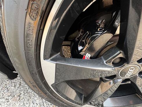 Used 2019 Audi SQ5 Premium Plus w/ Premium Plus Package image 28