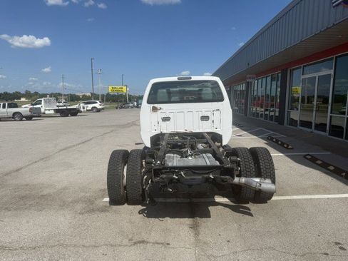 Used 2016 Ford F550 4x4 Crew Cab Super Duty image 6