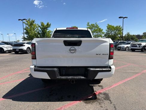 Used 2024 Nissan Frontier SV w/ Tow Package AWD/4WD image 6