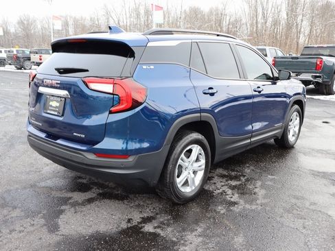 Used 2022 GMC Terrain SLE w/ Driver Convenience Package image 32