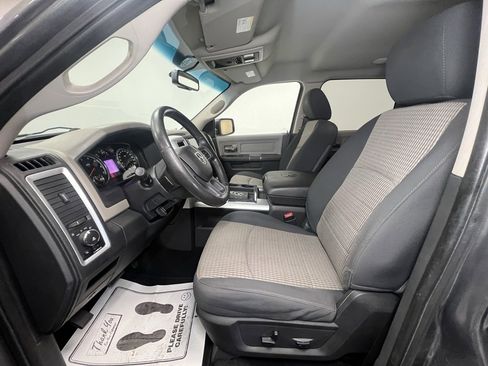 Used 2012 RAM 1500 Big Horn w/ Luxury Group image 4