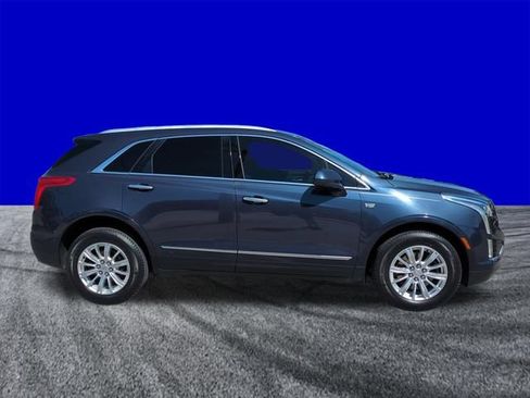 Used 2018 Cadillac XT5 FWD image 3