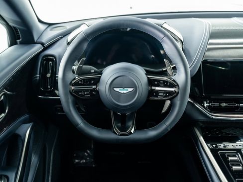 Used 2025 Aston Martin DBX 707 image 29