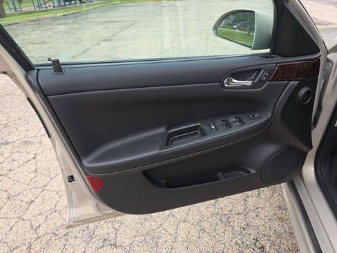 Used 2012 Chevrolet Impala LT FWD image 9