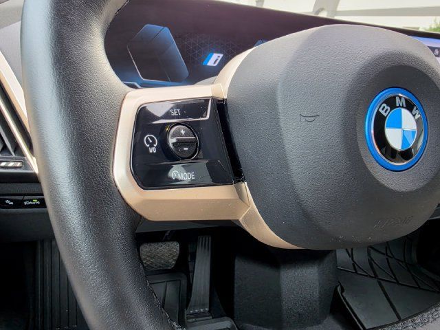Used 2024 BMW iX xDrive50 w/ Premium Package AWD/4WD image 45