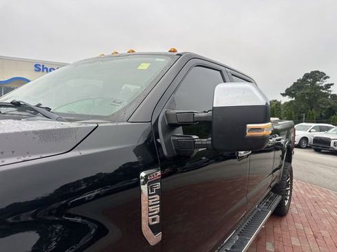 Used 2019 Ford F250 XLT w/ XLT Premium Package AWD/4WD image 5