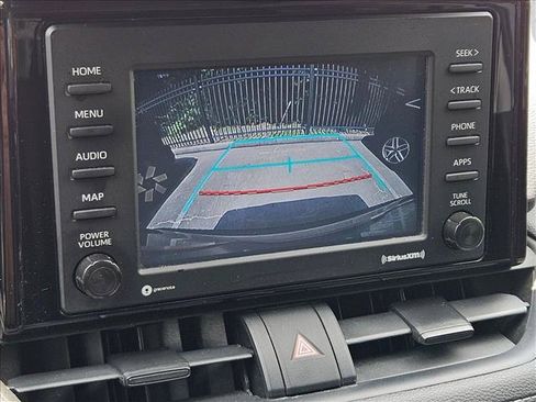 Used 2021 Toyota RAV4 XLE w/ Convenience Package FWD image 12