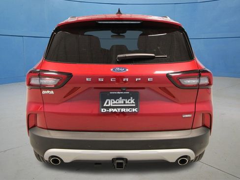 Used 2025 Ford Escape SE w/ Class II Trailer Tow Package FWD image 33