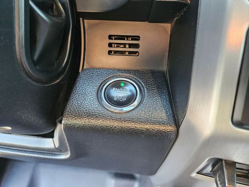 Used 2019 Ford F250 Platinum w/ Platinum Ultimate Package AWD/4WD image 22