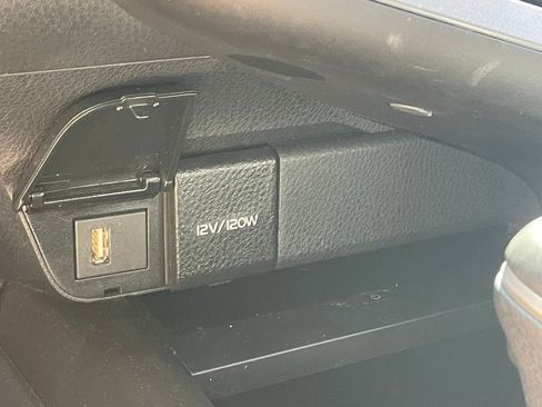 Used 2023 Toyota Camry XLE w/ Cold Weather Package image 9