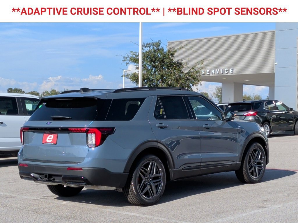 New 2026 Ford Explorer ST-Line w/ ST-Line Street Pack RWD image 9