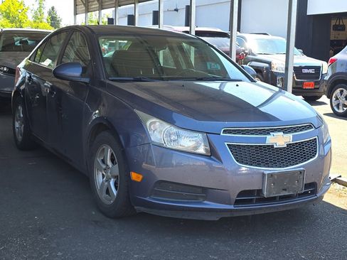 Used 2013 Chevrolet Cruze LT w/ All-Star Edition FWD image 2