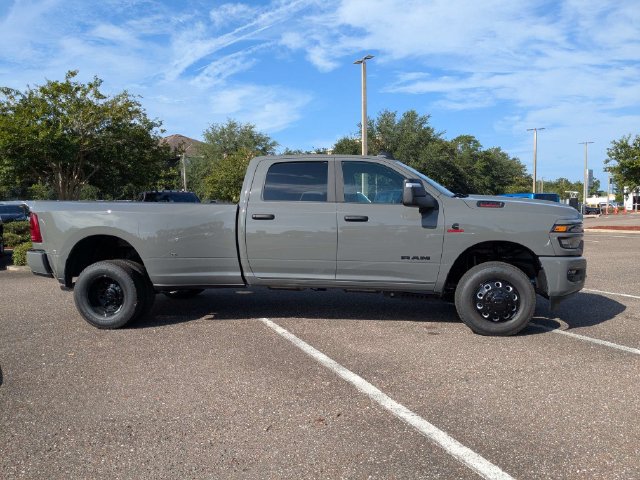New 2026 RAM 3500 Big Horn AWD/4WD image 3