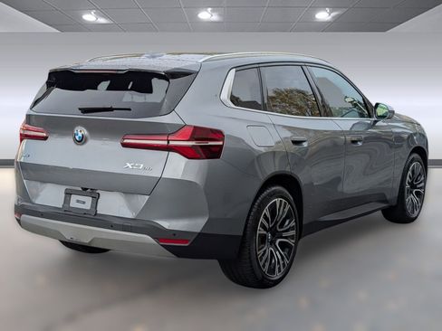 Used 2025 BMW X3 xDrive30i w/ Premium Package image 9