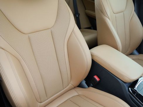 Used 2023 BMW X3 sDrive30i w/ Premium Package RWD image 13