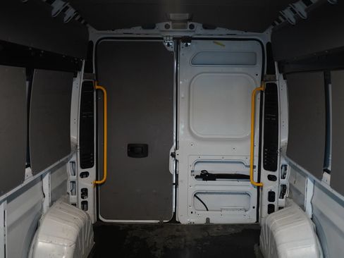 Used 2018 RAM ProMaster 2500 FWD image 15