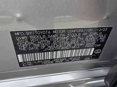 Certified 2024 Lexus LS 500 w/ Interior Upgrade Package image 26