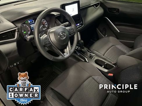 Used 2025 Toyota Corolla Cross AWD Hybrid image 15