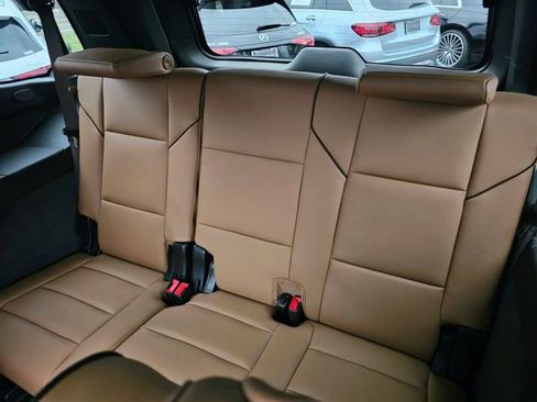 Used 2025 Cadillac Escalade Premium Luxury w/ Touring Package image 30