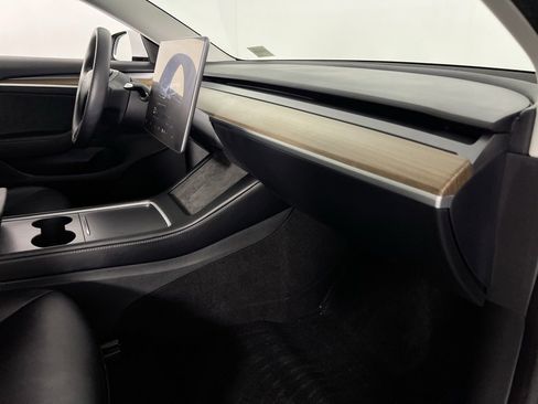 Used 2023 Tesla Model 3 Performance image 32