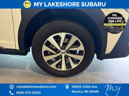 Certified 2025 Subaru Outback Premium AWD/4WD image 33