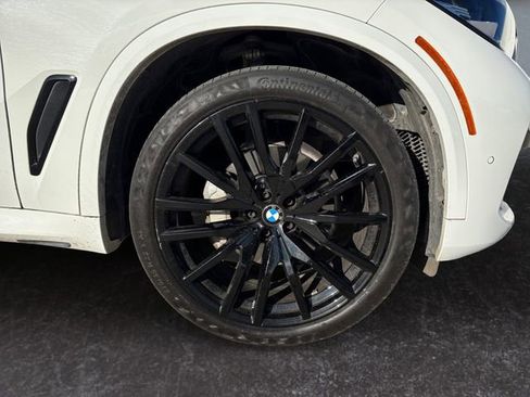 Used 2023 BMW X5 sDrive40i w/ M Sport Package image 31