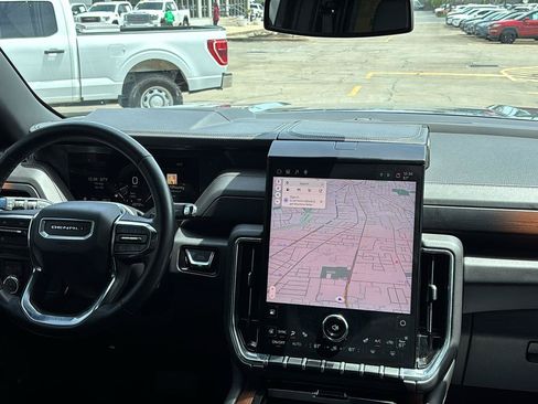 Certified 2025 GMC Yukon Denali AWD/4WD image 26